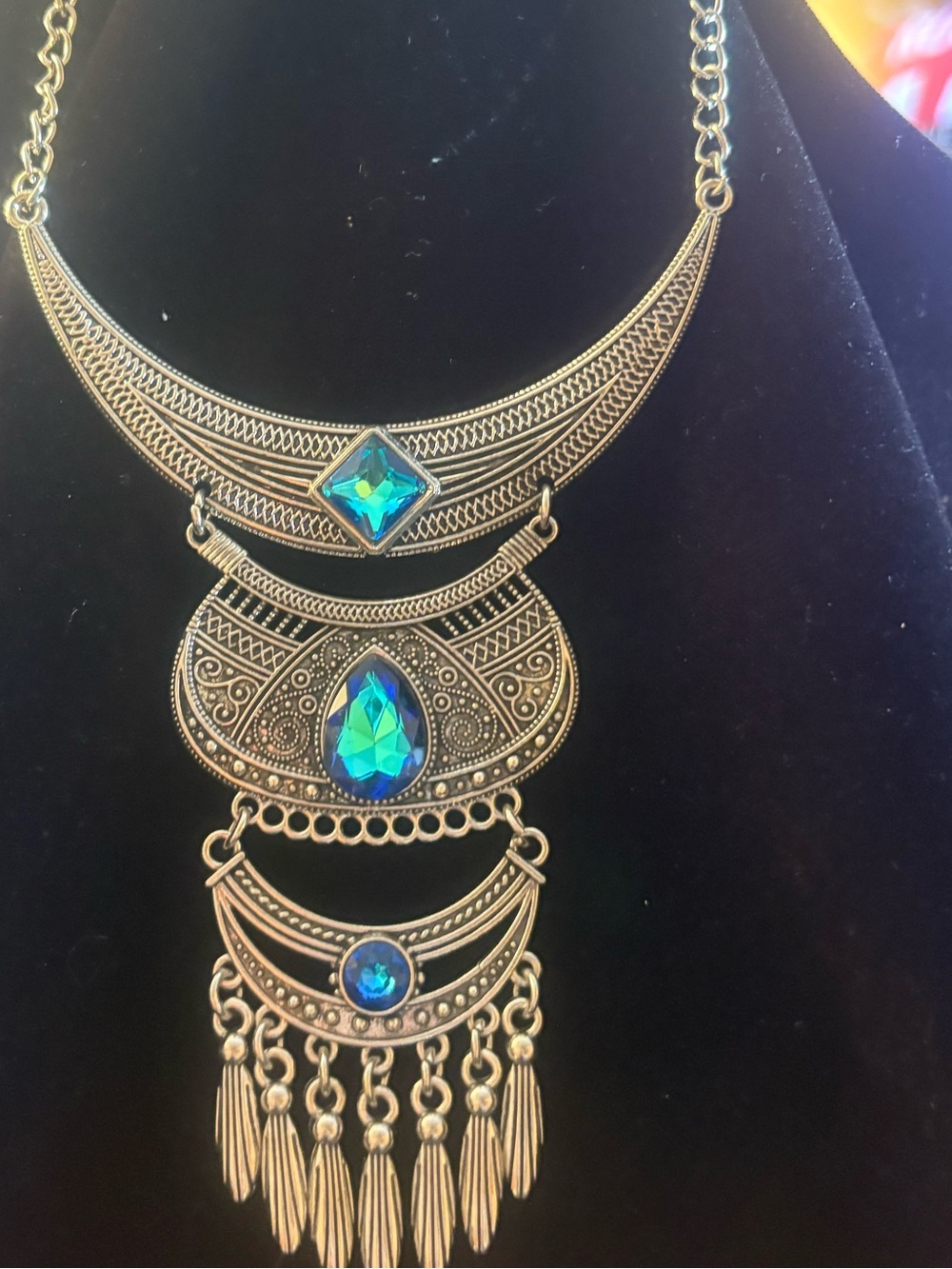 Boho silver-Tone Necklace with Blue-Green Crystal Accents